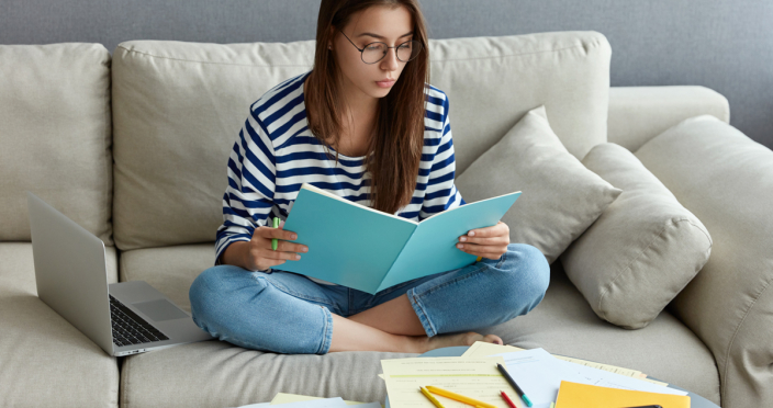 How to Study Effectively: 15 Tips for 2024