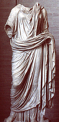 The statue of Livia wearing the Roman Stola