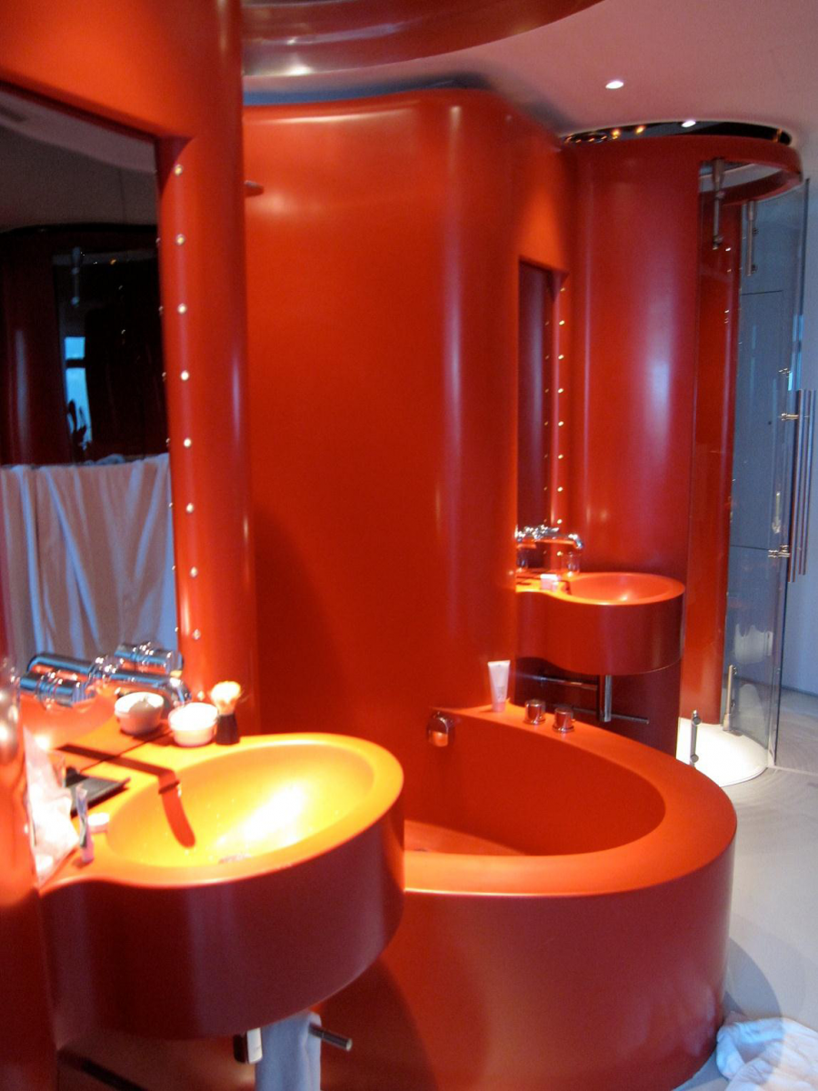 Bathroom. 7th Floor. Hotel Puerta America. Madrid, Spain