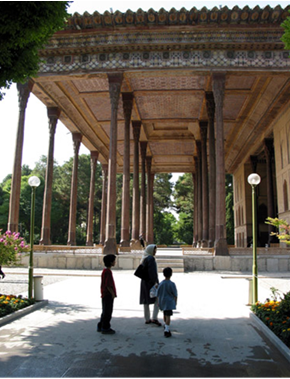 Tourists at the entrance of the pavilion.