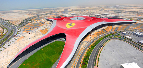 Ferrari World Abu Dhabi (Ferrari: Ferrari World Abu Dhabi, 2015).