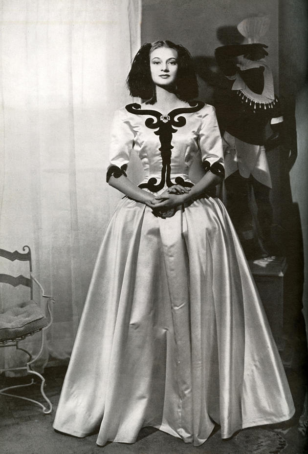 Infanta Gown.