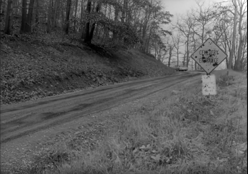 Night of the Living Dead: the opening scene