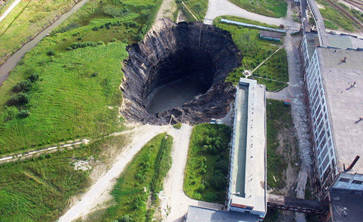 Suffosion sinkhole caused by drilling.