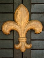  This Fleur de Lis is on a shutter outside the Saints Hall of Fame in Kenner's Rivertown.