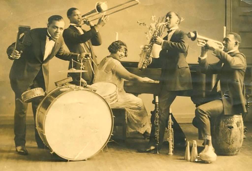 Edythe Turnham and Her Knights of Syncopation, Seattle, 1925