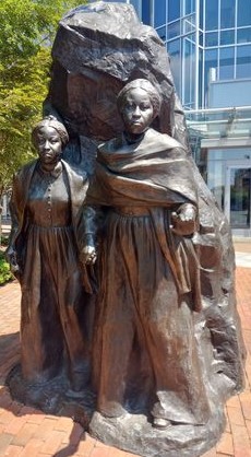 The Edmonson Sisters Sculpture