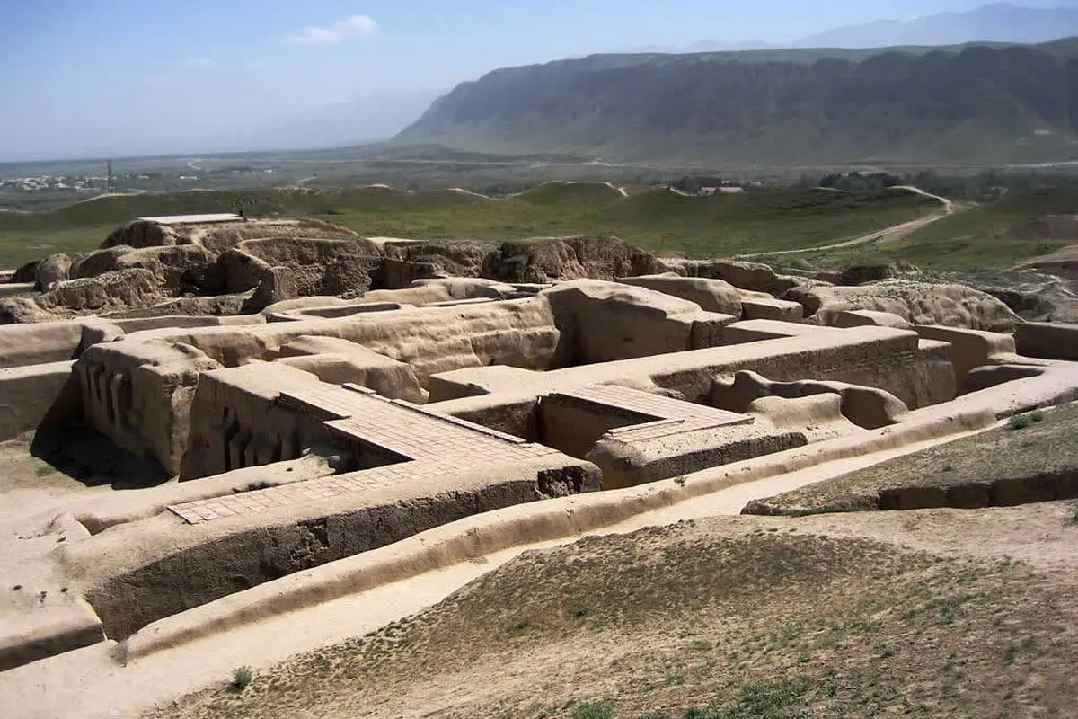 Southern Complex of Nisa