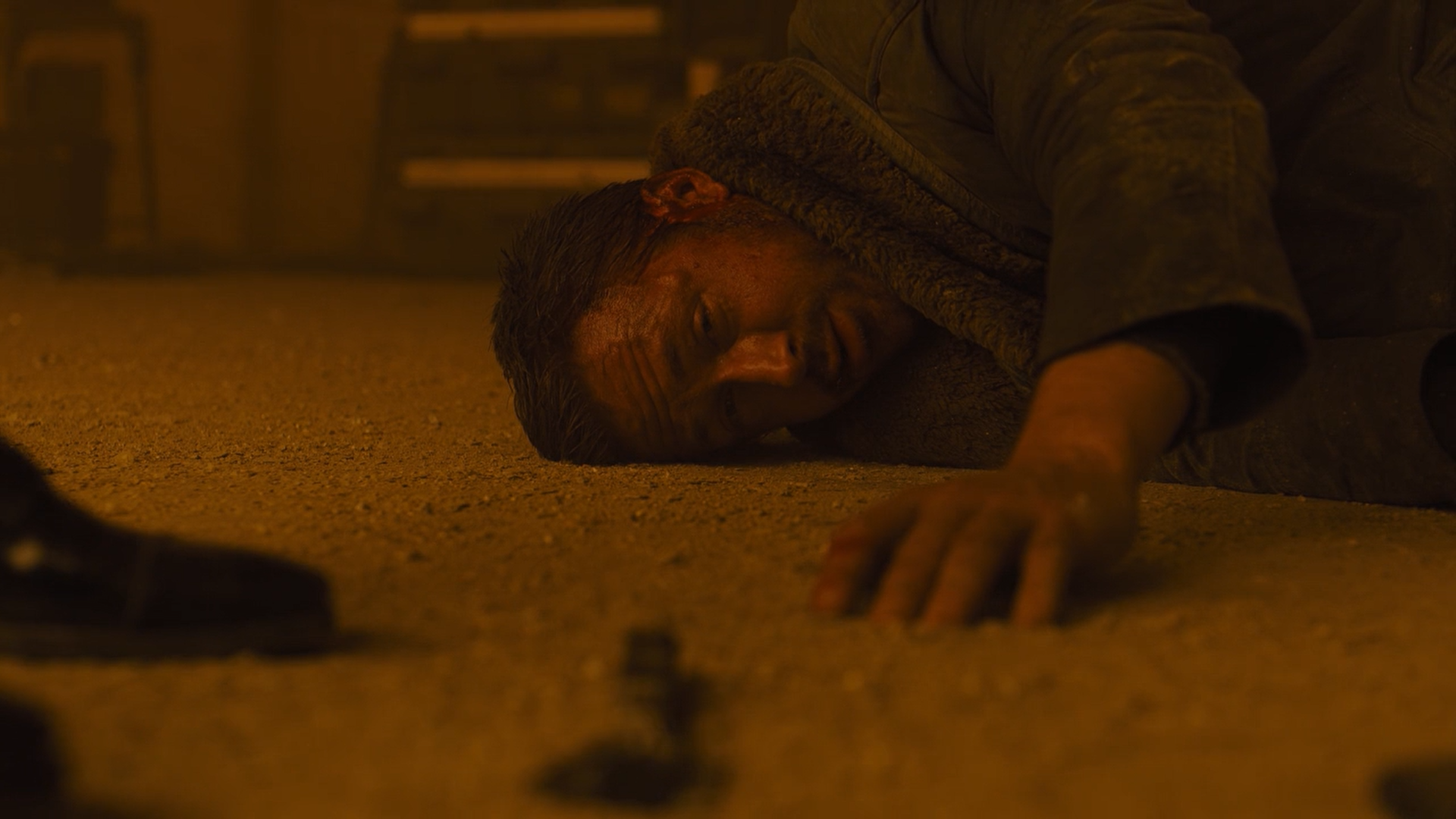 Still from Bladerunner 2049 (02:01:01).